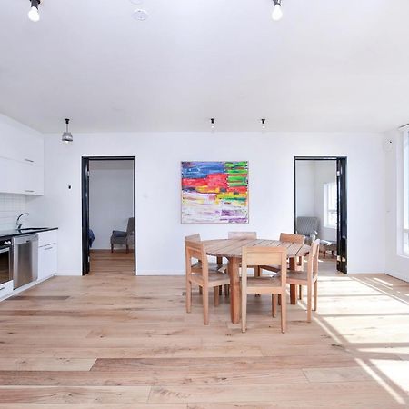 Penthouse Apartment On The Main Shopping Street Reykjavik Exterior photo